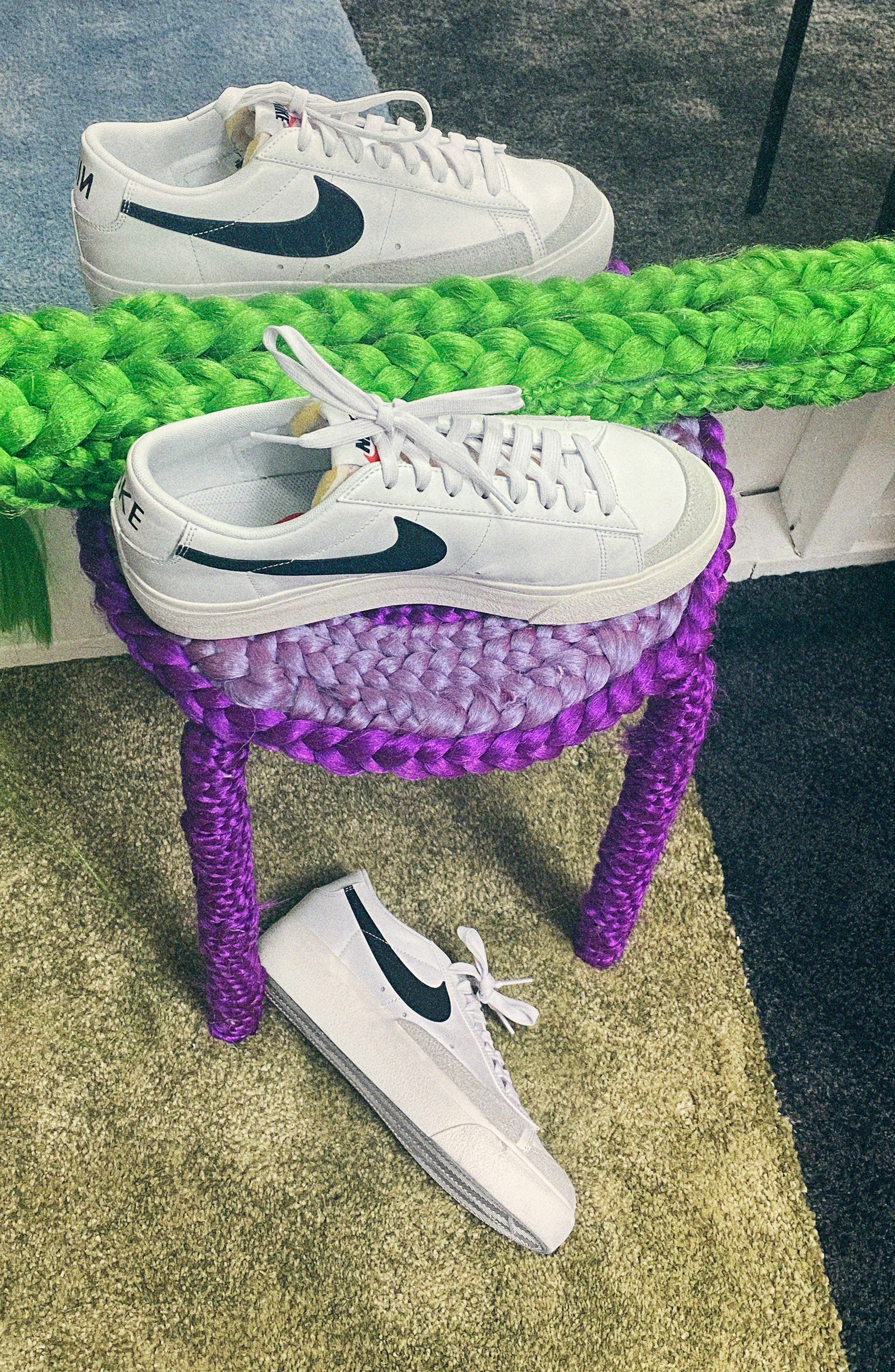 101 WHITE/BLACK