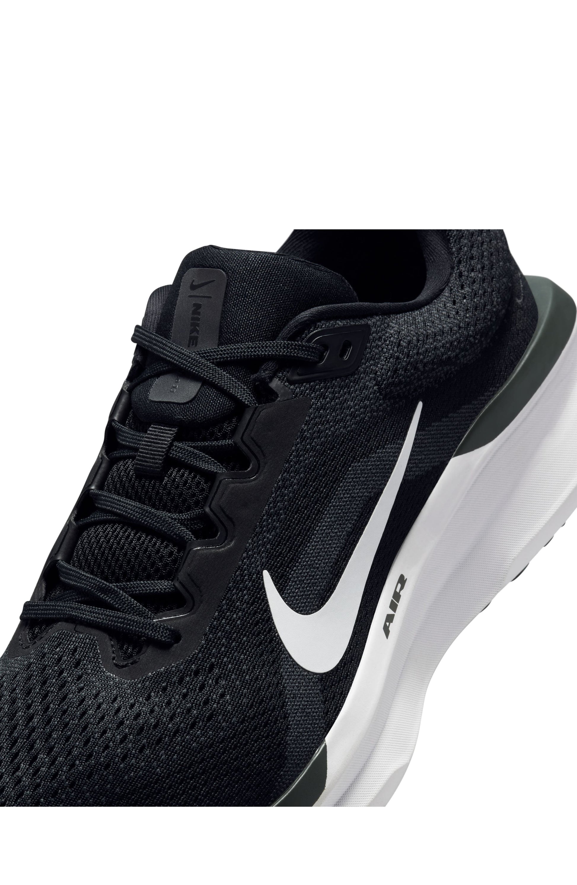 001 BLACK/WHITE