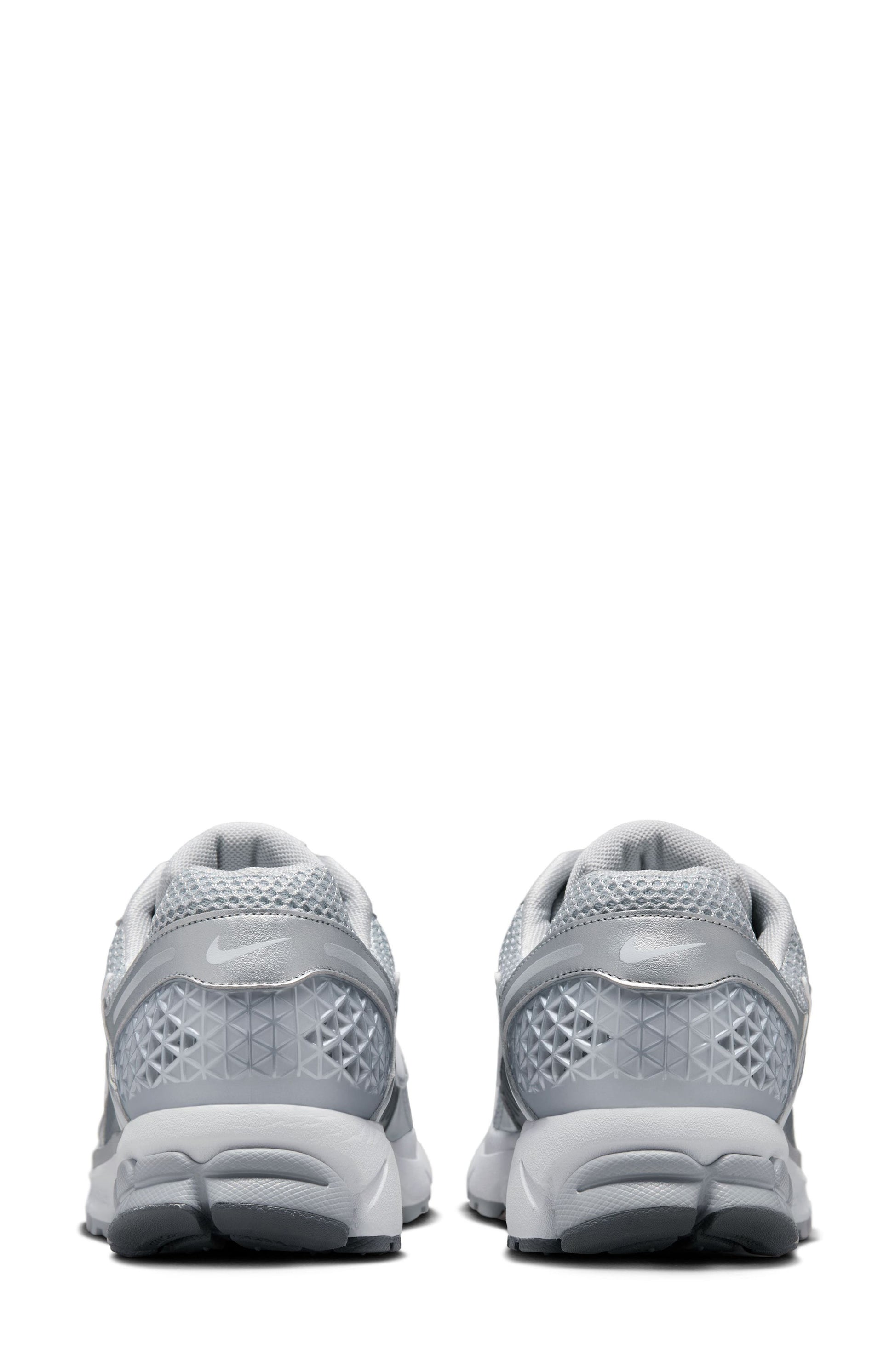 WOLF GREY/ WHITE/ SILVER