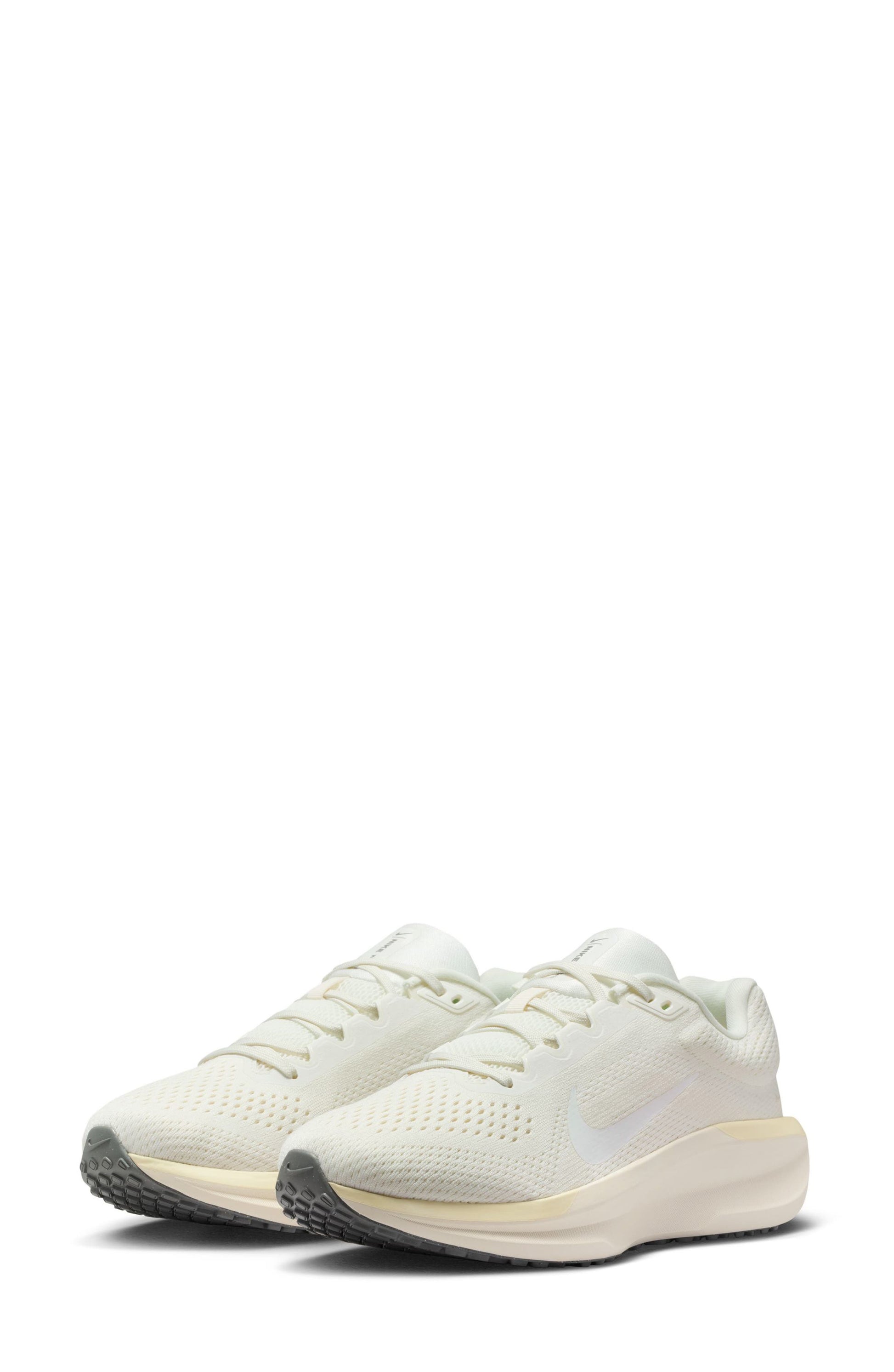 SAIL/ WHITE/ CHALK/ MILK
