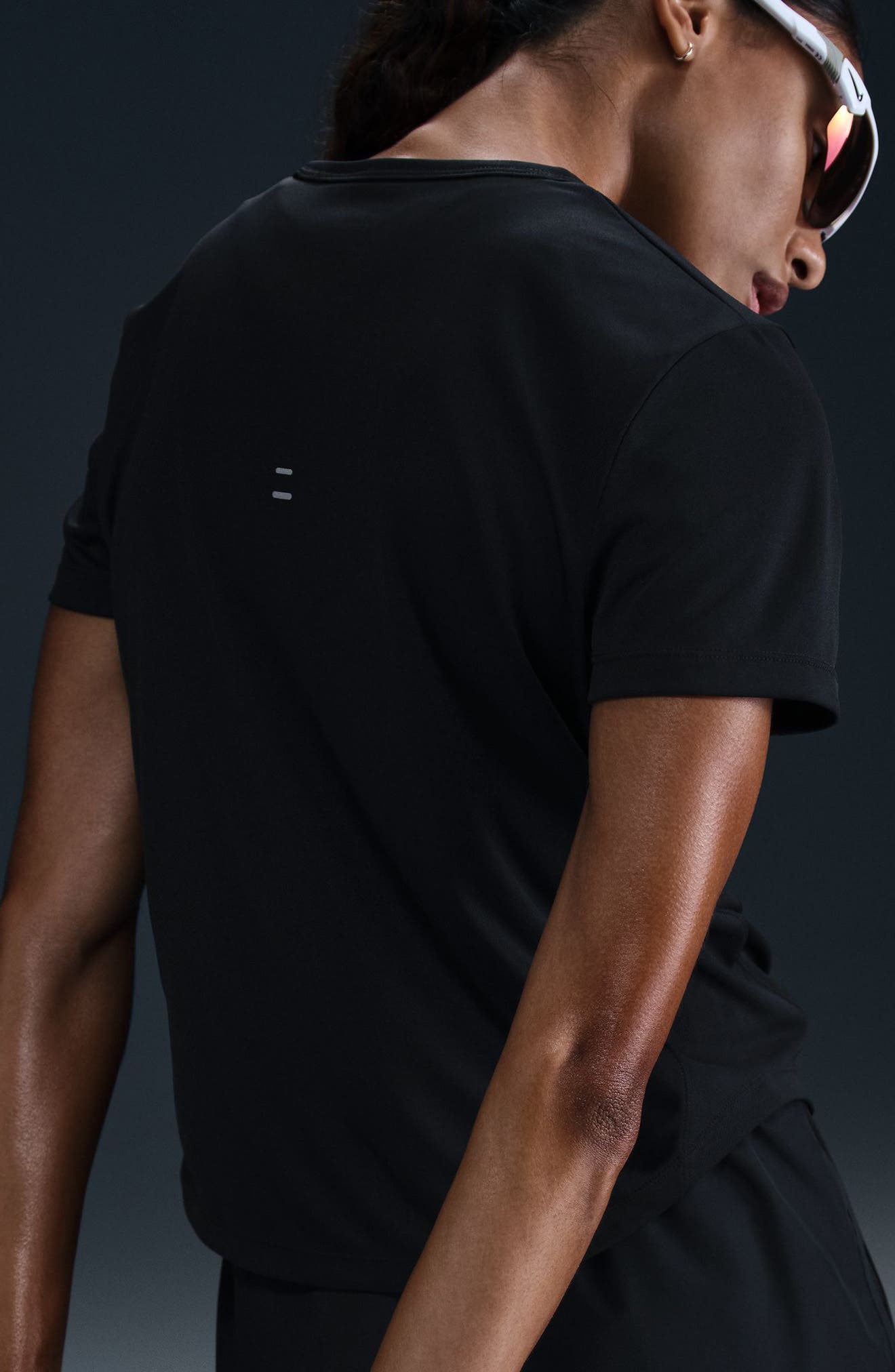 BLACK/ REFLECTIVE SILV