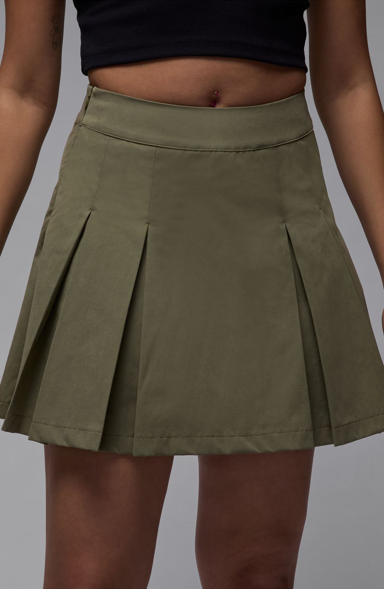 MEDIUM OLIVE