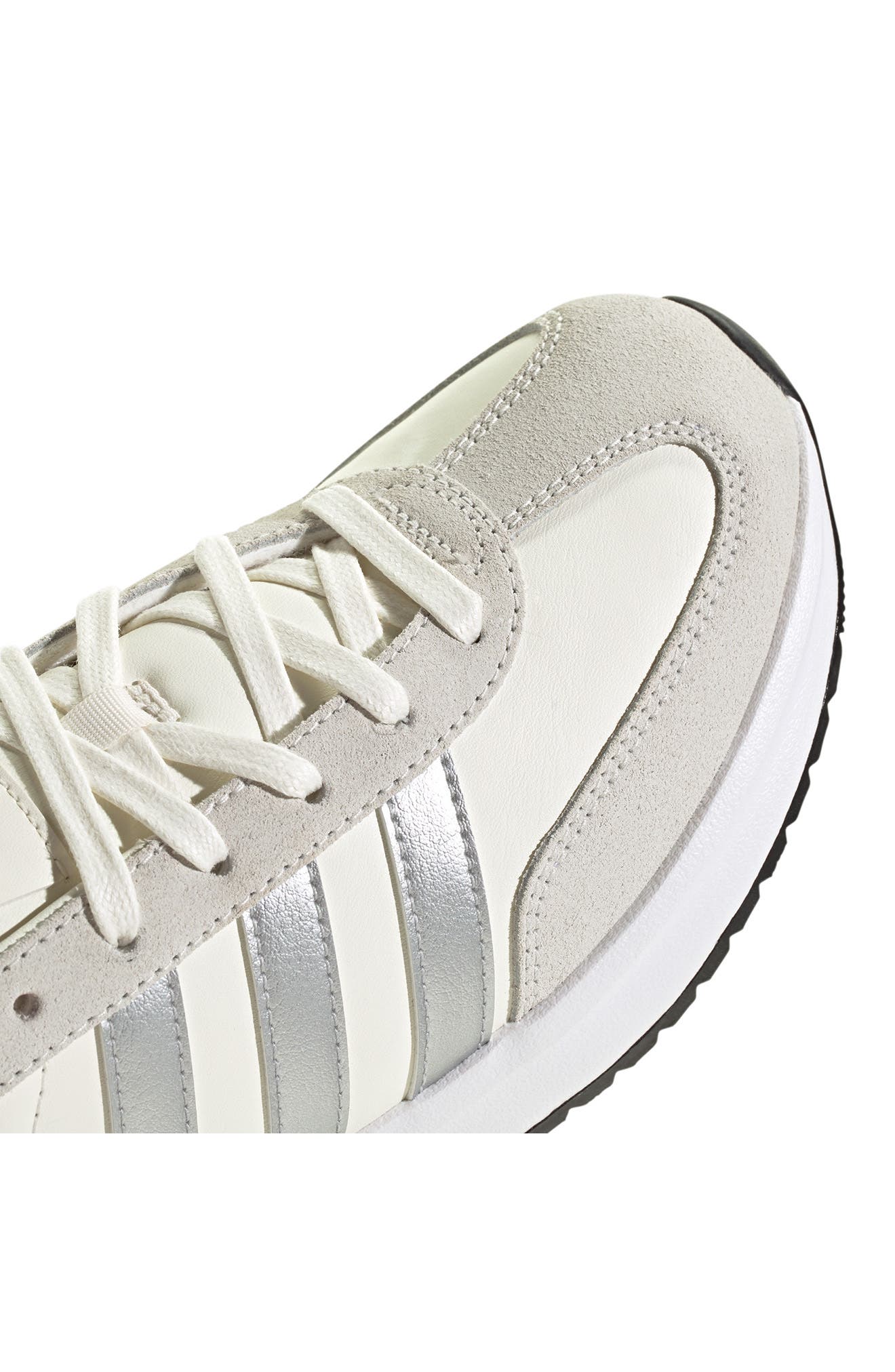 WHITE/ SILVER MET./ OFF WHITE