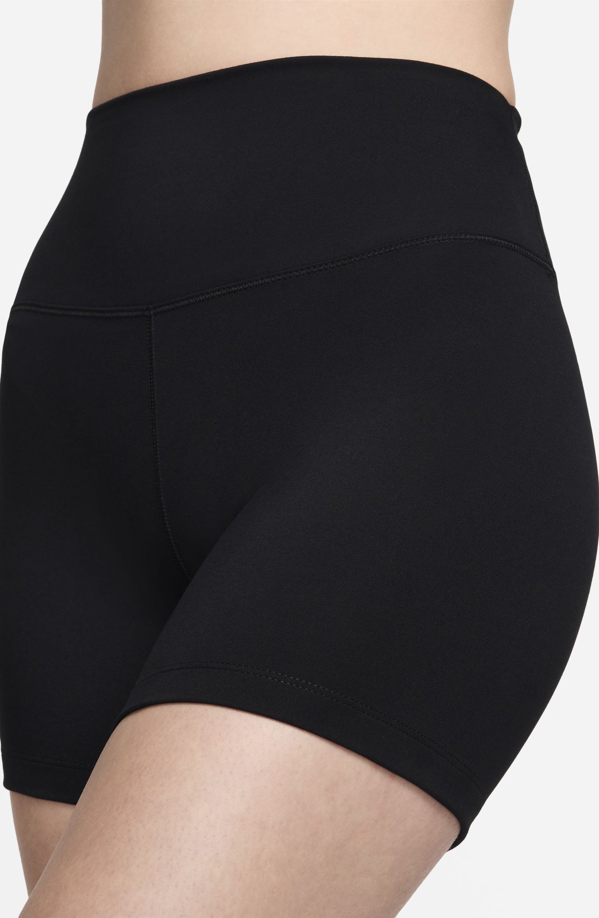 BLACK/ BLACK