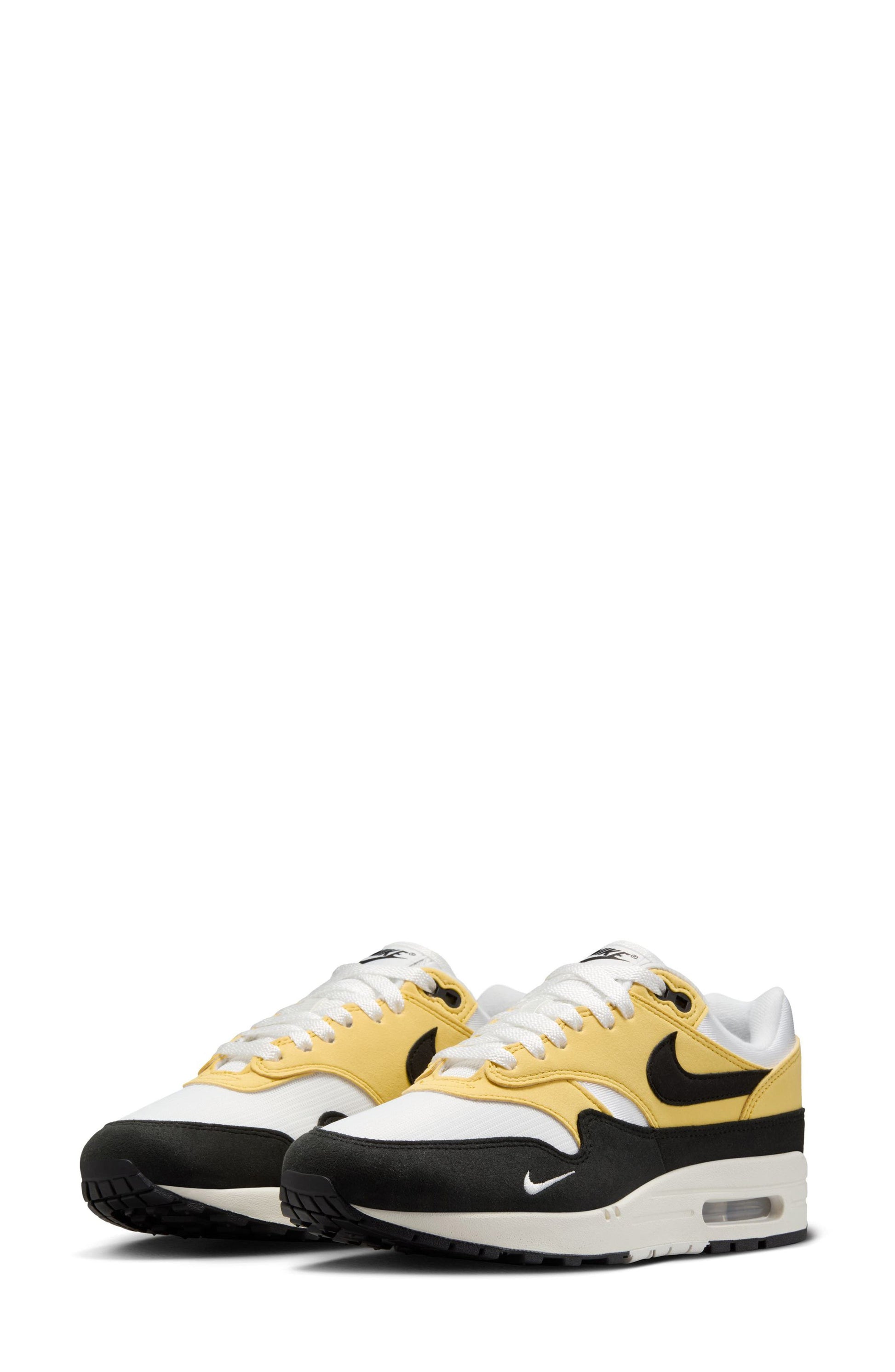 700 STNGLD/BLACK